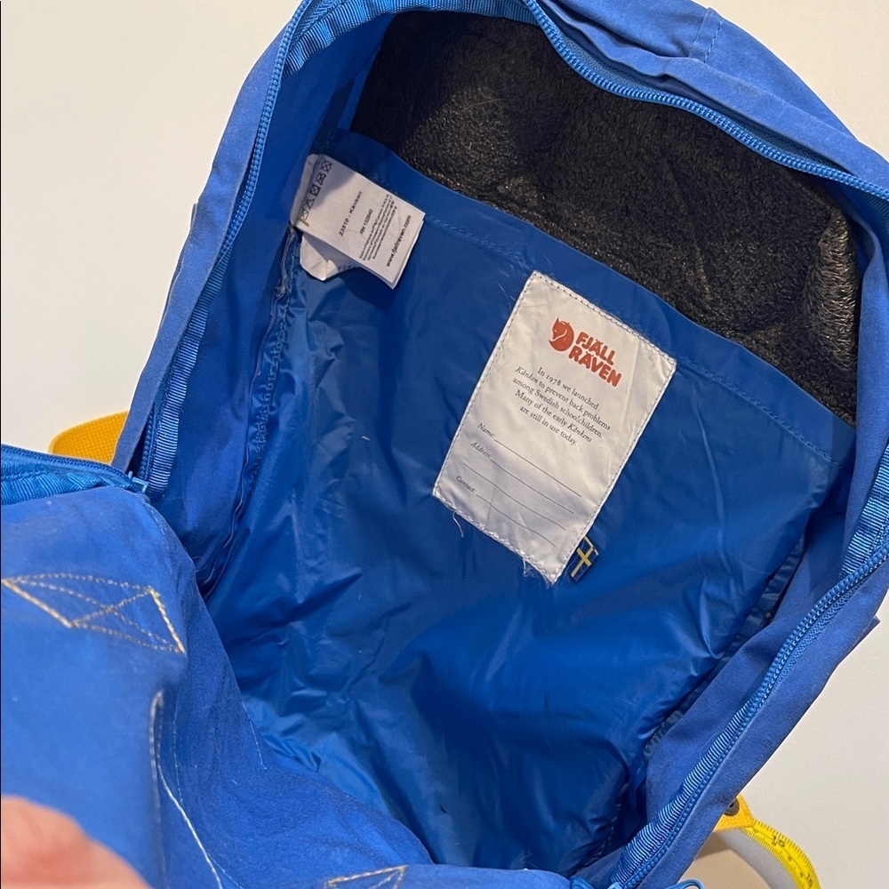 Fjallraven Kånken UnBlue and Yellow Backpack - Picture 8 of 8